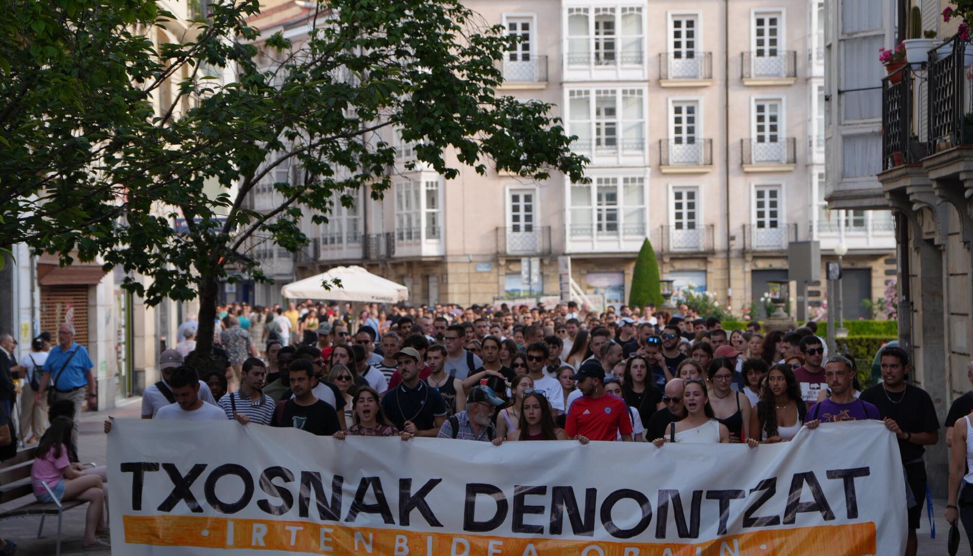 Fotos Gasteizko Jaiak beto politikoa 2025 - 6